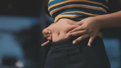 Kuinka piilottaa vatsanseutu vaatteilla: tyylikkäät vinkit pyöreille vartalotyypeille