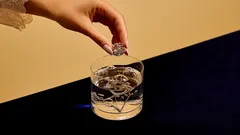 Näin saat kulta- ja hopeakorusi kiiltämään kotikonstein