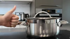 Kiiltävä ruostumaton teräs: näin huollat pannut ja kattilat oikein