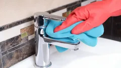 Putkimiehen vinkki kalkin torjuntaan: Kuinka pitää hanat kiiltävinä pidempään