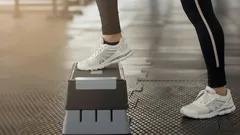 Täydellinen harjoitus ongelmallisille polville: Kuinka vahvistaa jalkoja ja pakaroita rasittamatta niveliä