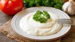 Tee itse smetanaa: parempi maku ja rakenne kotikonstein