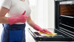 Uunin lasi hohtavan kirkkaaksi: parhaat vinkit luonnolliseen puhdistukseen