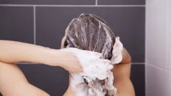 Mitä lisätä shampooseen, jotta hiukset pysyvät puhtaina jopa 7 päivää ja kasvavat nopeasti