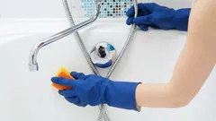 Miten saada kylpyhuone näyttämään uudelta — vinkkejä luonnolliseen puhdistukseen