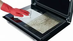 Näin puhdistat uuninlasin helposti kotikonstein